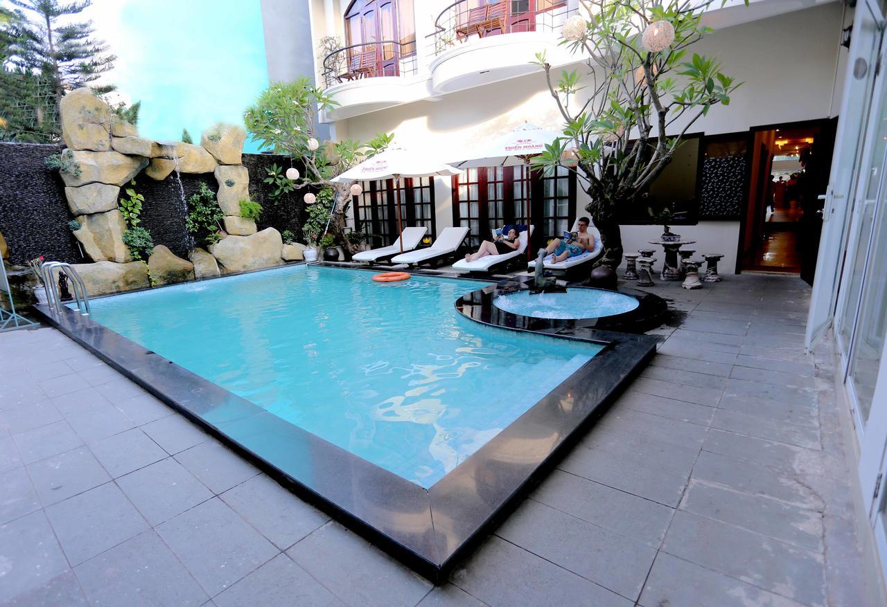 Gold Coast Da Nang Hotel Exterior photo